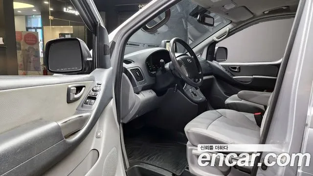 Hyundai Staria 2014 thumb 3