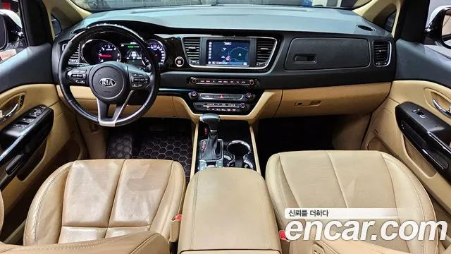 Kia Carnival 2018 thumb 7