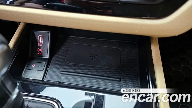 Kia Carnival 2018 thumb 4