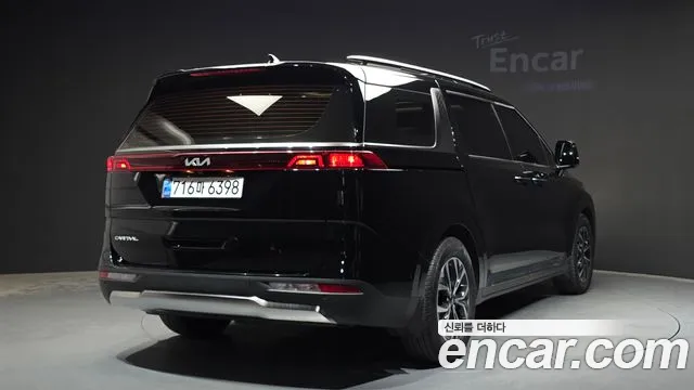 Kia Carnival 2023 thumb 9