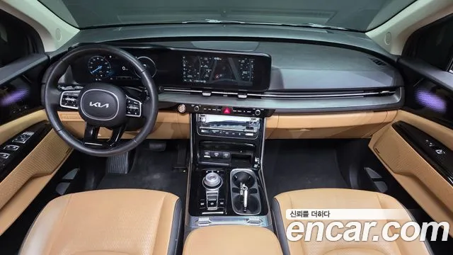 Kia Carnival 2023 thumb 3
