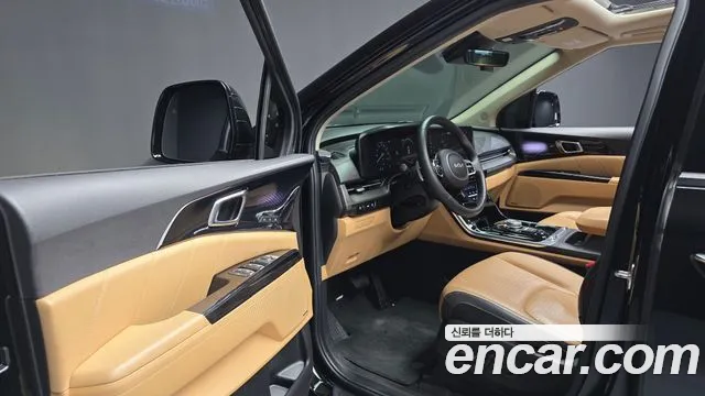 Kia Carnival 2023 thumb 7