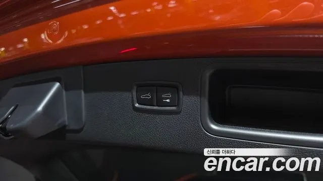 Porsche Macan 2022 thumb 11