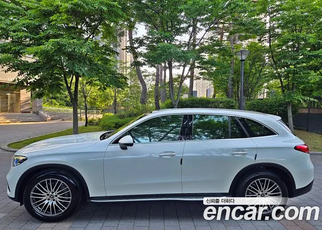 Mercedes-Benz GLC 2025 thumb 3