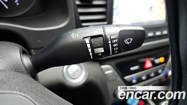 Hyundai Avante 2017 thumb 4