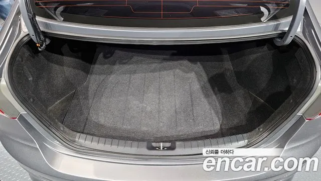 Hyundai Avante 2017 thumb 6