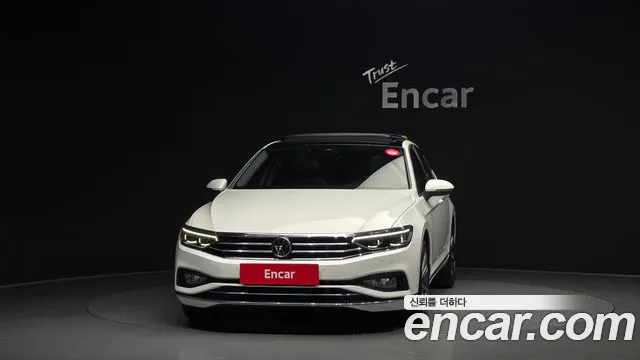 Volkswagen Passat GT 2021 thumb 3