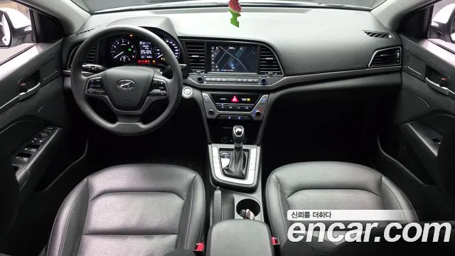 Hyundai Avante 2017 thumb 4