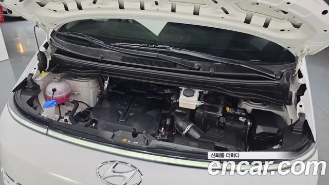 Hyundai Staria 2021 thumb 12