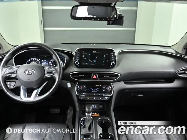 Hyundai Santa Fe 2018 thumb 2