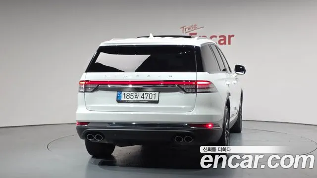 Lincoln Aviator 2022 thumb 3