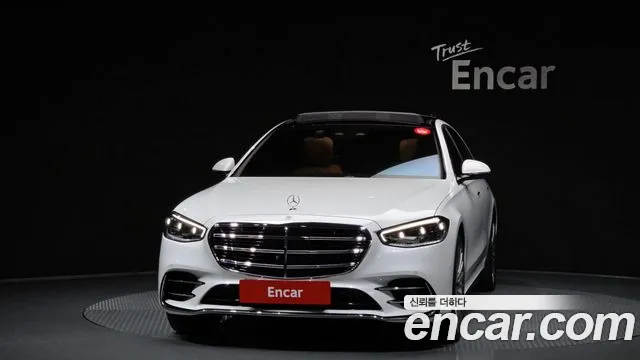 Mercedes-Benz S-Class 2024 thumb 7