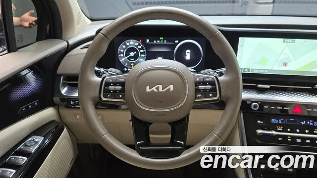 Kia Carnival 2022 thumb 8