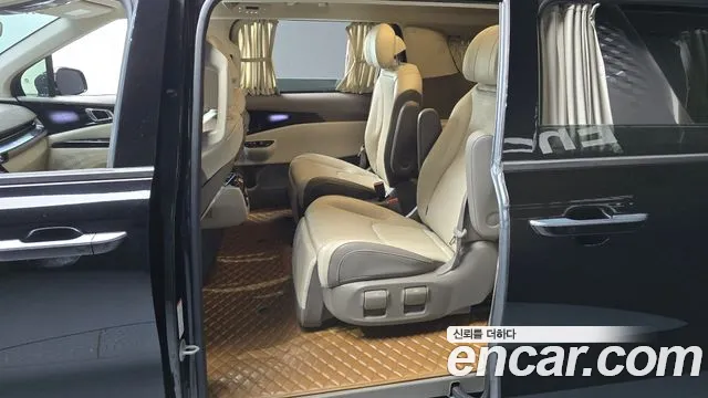Kia Carnival 2022 thumb 11