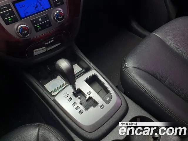 Hyundai Санта Фе 2011 thumb 10