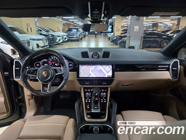 Porsche Cayenne 2020 thumb 10