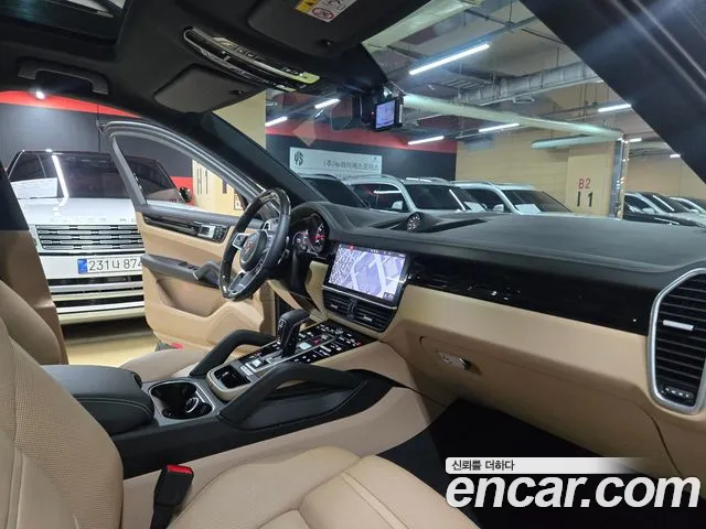 Porsche Cayenne 2020 thumb 6