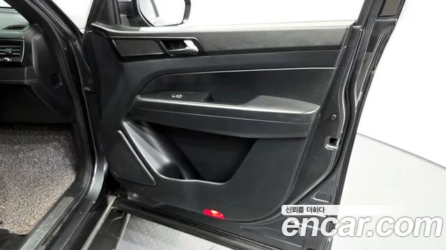 KGM Rexton 2020 thumb 4