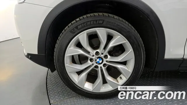 BMW X3 2014 thumb 12