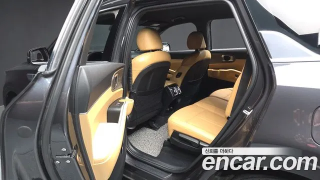 Kia Sorento 2023 thumb 5