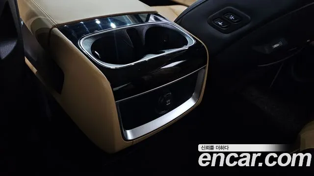 Kia Carnival 2021 thumb 7