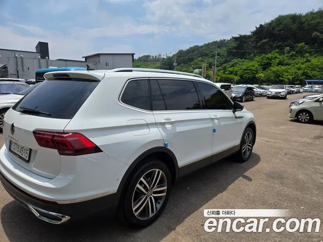 Volkswagen Tiguan Allspace 2023 thumb 9
