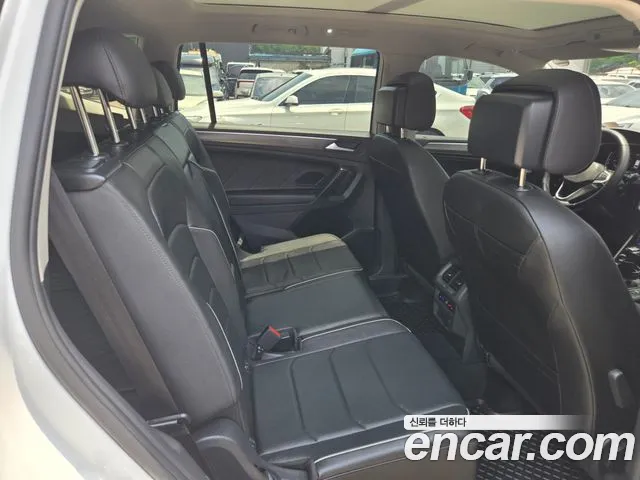 Volkswagen Tiguan Allspace 2023 thumb 10