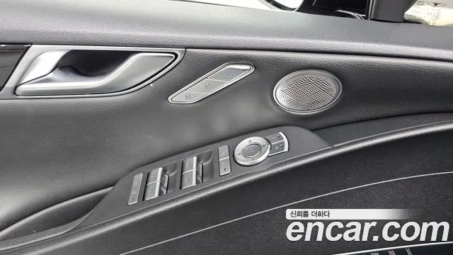Genesis G80 2021 thumb 9