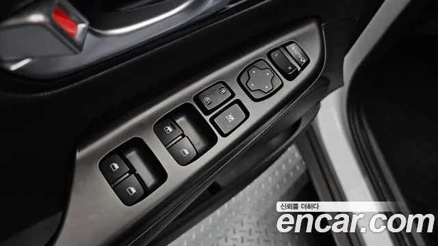 Hyundai Kona 2023 thumb 10