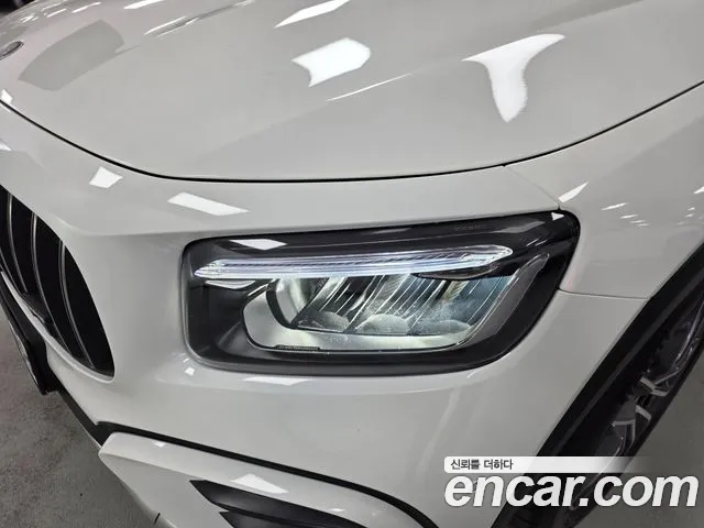 Mercedes-Benz GLB 2025 thumb 6