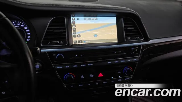 Hyundai Aslan 2015 thumb 12