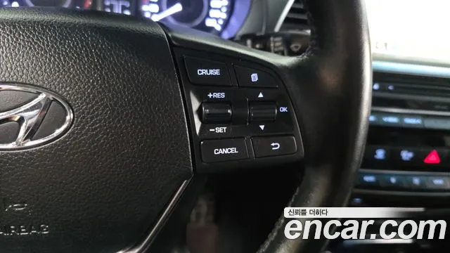Hyundai Aslan 2015 thumb 4