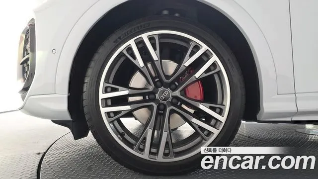 Audi Q5 2025 thumb 5