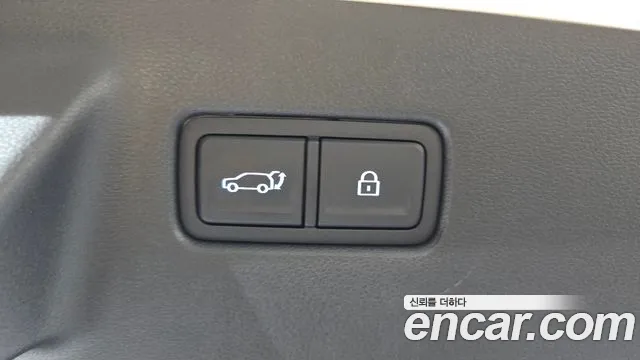 Hyundai Santa Fe 2025 thumb 4