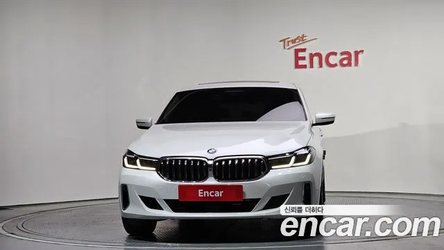 BMW 6 серии Gran Turismo 2023 thumb 7