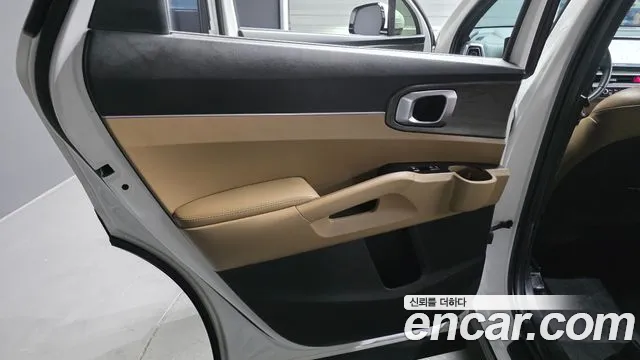 Kia Sorento 2023 thumb 6