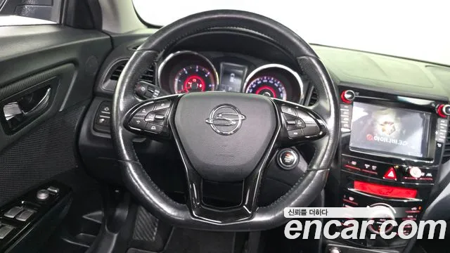 KGM Tivoli Air 2016 thumb 7