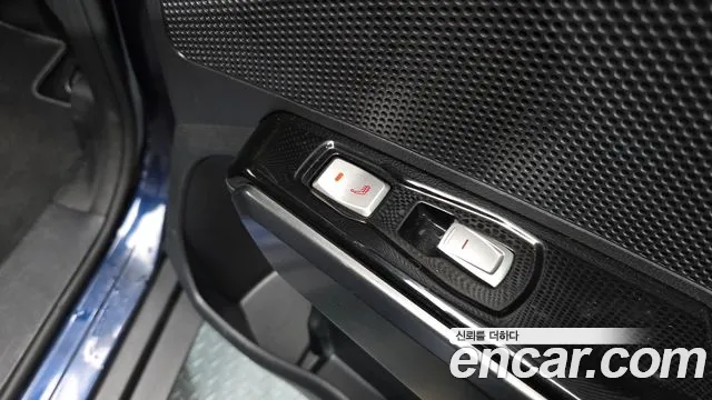 KGM Tivoli Air 2016 thumb 3