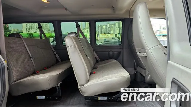 GMC Savana 2020 thumb 12