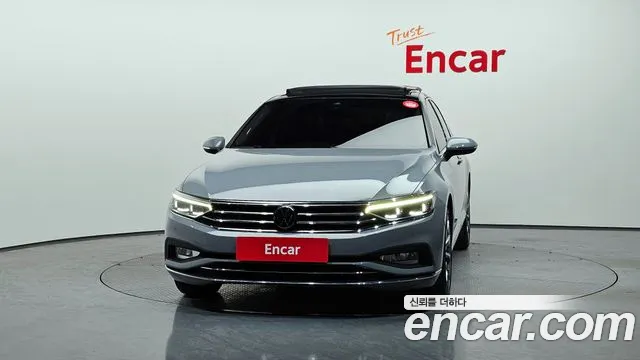 Volkswagen Passat GT 2022 thumb 12