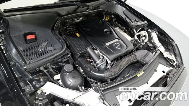 Mercedes-Benz E-Class 2017 thumb 5