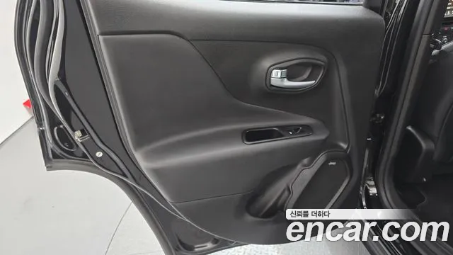 Jeep Renegade 2022 thumb 6