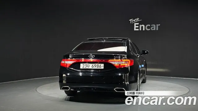 Hyundai Grandeur 2015 thumb 4