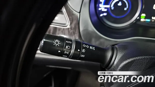 Hyundai Grandeur 2015 thumb 12