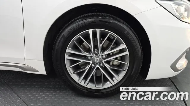 Hyundai Grandeur 2018 thumb 10