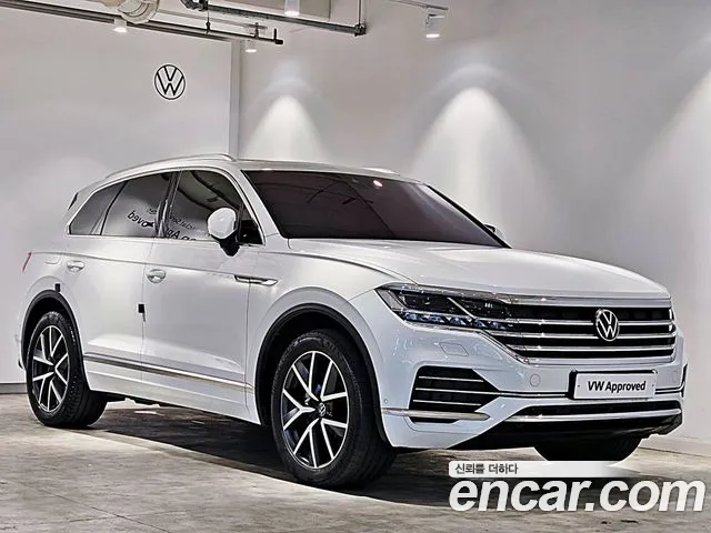 Volkswagen 3 2023 thumb 5