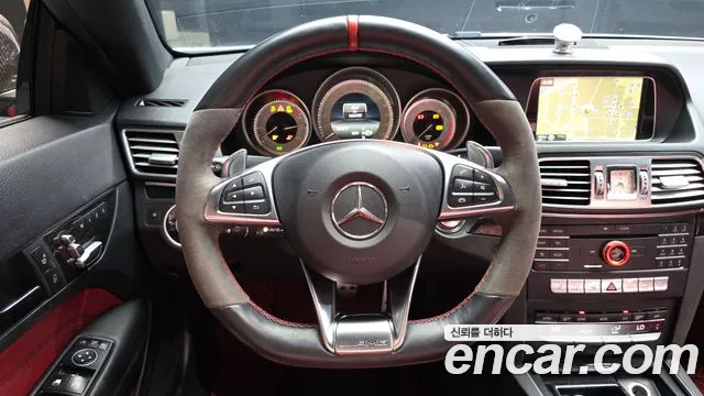 Mercedes-Benz E-Class 2015 thumb 10