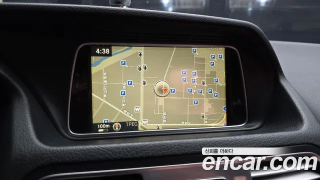 Mercedes-Benz E-Class 2015 thumb 6