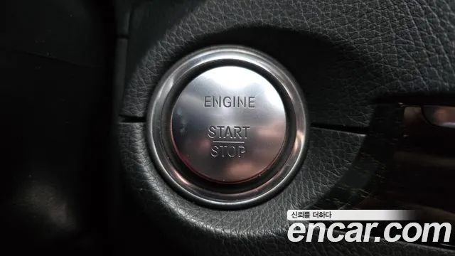 Mercedes-Benz E-Class 2015 thumb 3