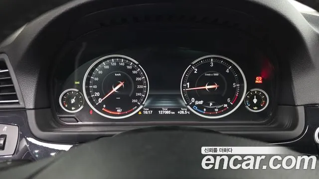 BMW 5 серии 2015 thumb 4